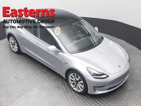 Used 2018 Tesla Model 3 Long Range image 3