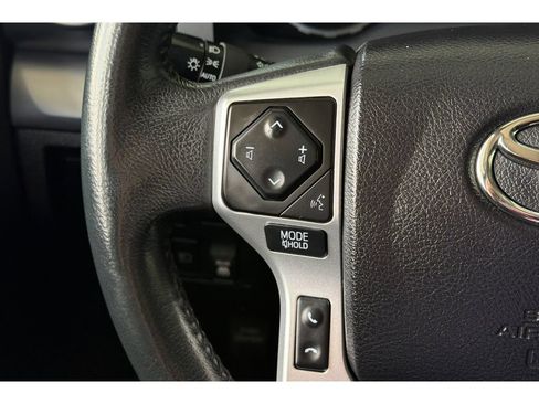 Used 2021 Toyota Tundra Platinum AWD/4WD image 27