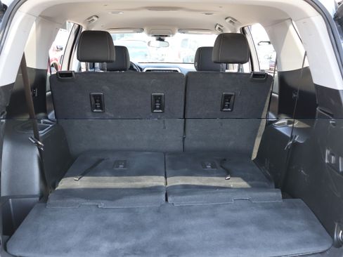 Used 2023 GMC Acadia SLE w/ Driver Convenience Package AWD/4WD image 9