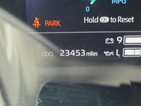 Used 2024 Toyota Tundra Limited image 32