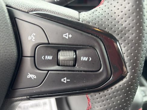 Used 2024 Chevrolet Trax RS w/ Driver Confidence Package FWD image 24