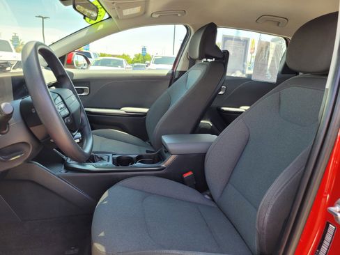 Used 2025 Kia K4 LXS FWD image 10
