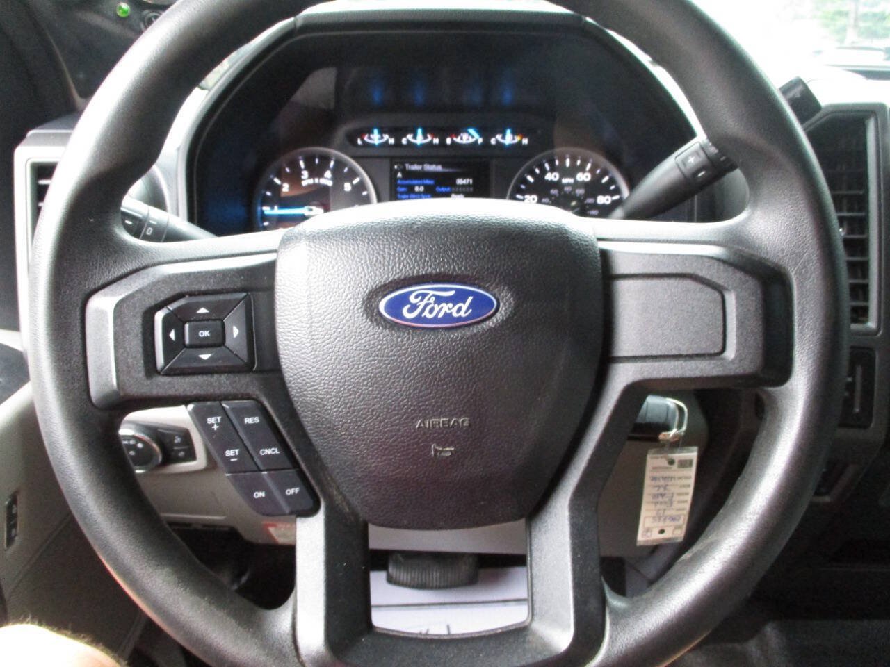 Used 2017 Ford F250 XL w/ Power Equipment Group AWD/4WD image 24