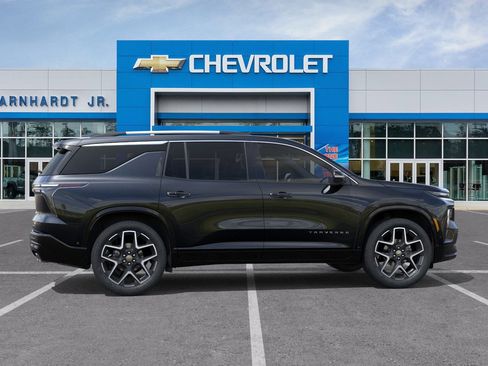 New 2026 Chevrolet Traverse High Country w/ LPO, Floor Liner Package FWD image 7