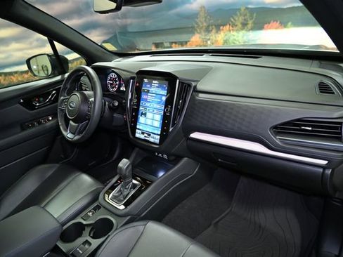 Used 2025 Subaru Forester Limited image 68