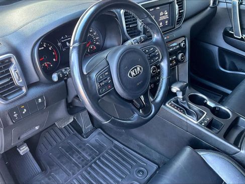 Used 2018 Kia Sportage EX image 14