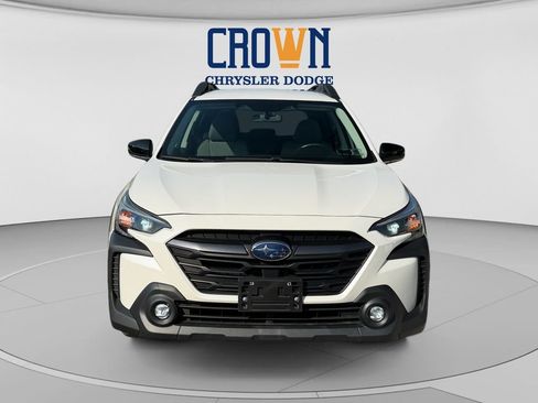 Used 2023 Subaru Outback Premium AWD/4WD image 8