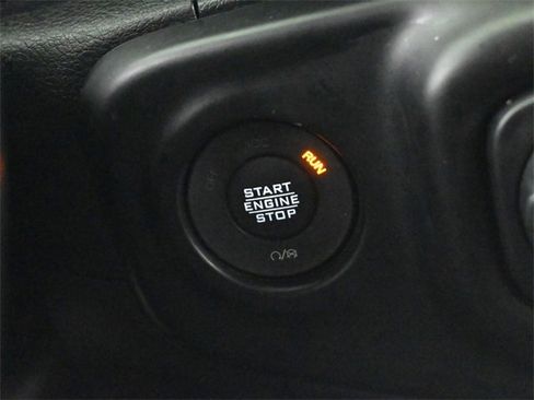 Used 2022 Jeep Wrangler Unlimited Sport image 34