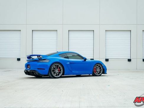 Used 2022 Porsche 718 Cayman GT4 image 21