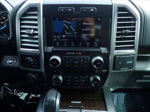 Used 2016 Ford F150 Platinum w/ Equipment Group 701A Luxury AWD/4WD image 16