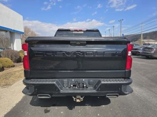 Used 2020 Chevrolet Silverado 1500 LT Trail Boss w/ Midnight Edition video 4