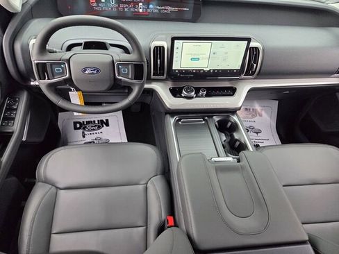 New 2026 Ford Expedition Active image 11