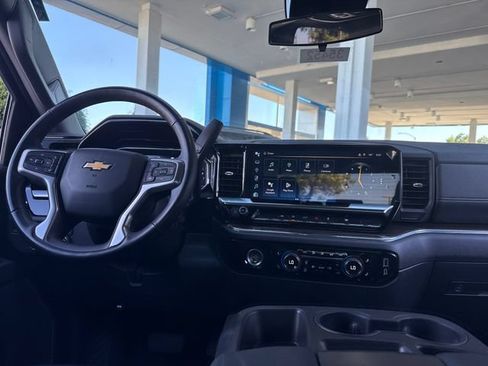 Certified 2023 Chevrolet Silverado 1500 LT AWD/4WD image 12