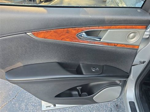 Used 2016 Lincoln MKX Reserve w/ Luxury Package FWD image 12