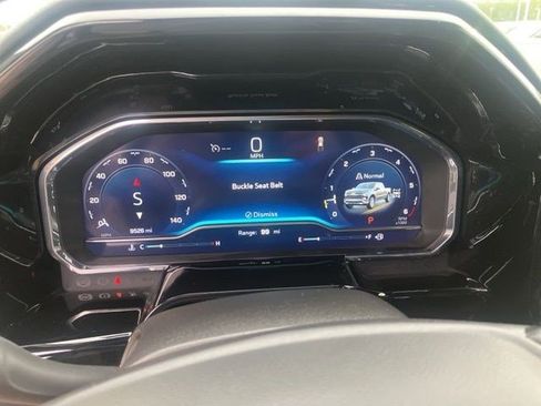 Used 2025 Chevrolet Silverado 1500 RST w/ Convenience Package II AWD/4WD image 18
