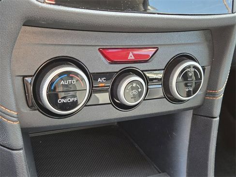 Used 2022 Subaru Crosstrek 2.0i Premium image 23