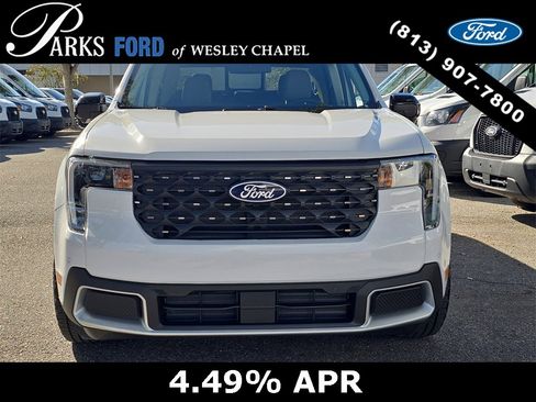 Certified 2025 Ford Maverick Lariat w/ 4K Tow Package image 3