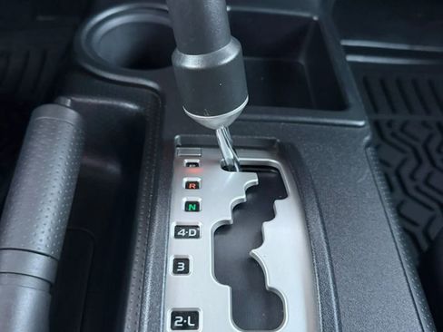 Used 2007 Toyota FJ Cruiser 2WD image 25
