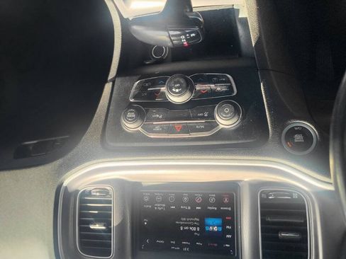 Used 2022 Dodge Charger SXT RWD image 38