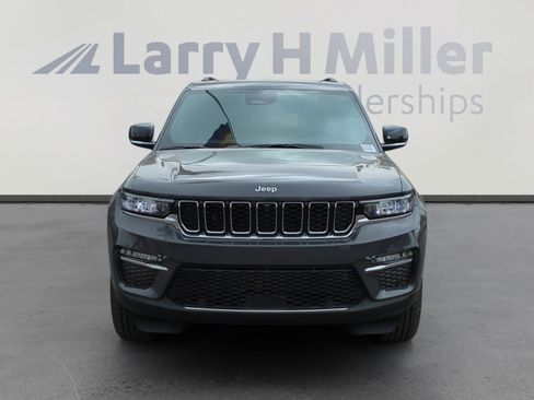 New 2025 Jeep Grand Cherokee Limited w/ Luxury Tech Group II image 8