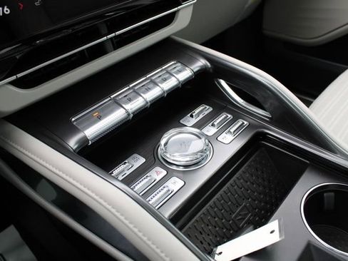 New 2026 Lincoln Nautilus Reserve AWD/4WD image 47
