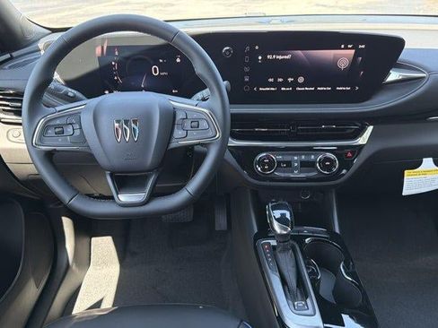 New 2026 Buick Envista Sport Touring FWD image 19