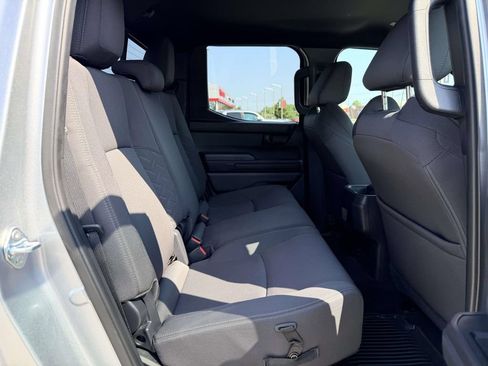 Certified 2024 Toyota Tacoma SR5 AWD/4WD image 14