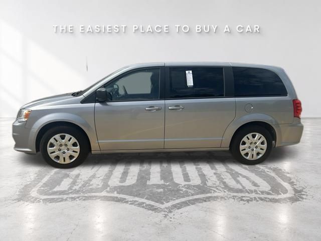 Used 2018 Dodge Grand Caravan SE w/ UConnect Hands-Free Group FWD image 4