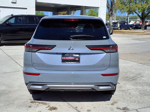 Used 2026 Mitsubishi Outlander SE FWD image 4