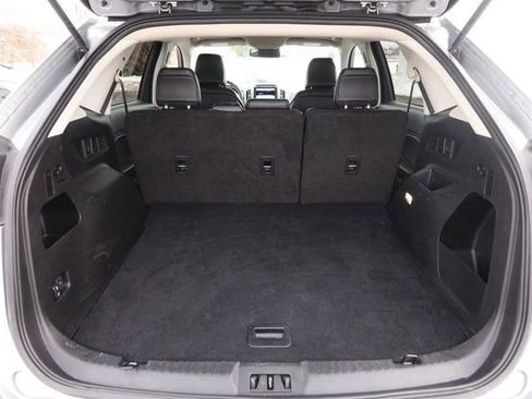 Used 2024 Ford Edge SEL image 7