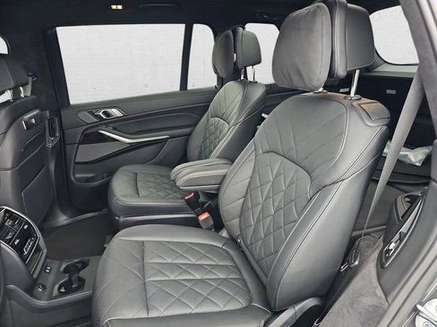 Used 2024 BMW X7 xDrive40i w/ M Sport Package image 16