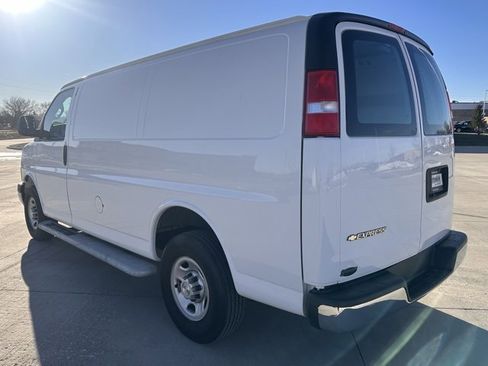 Used 2024 Chevrolet Express 2500 w/ Driver Convenience Package image 6