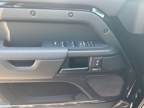 New 2026 Land Rover Defender 110 AWD/4WD image 23