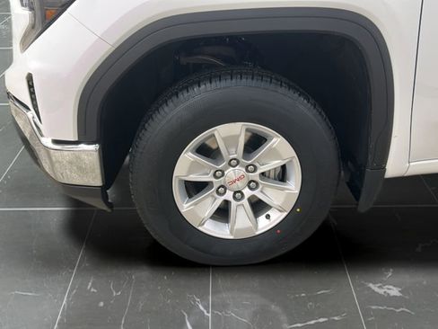 Used 2023 GMC Sierra 1500 SLE image 15