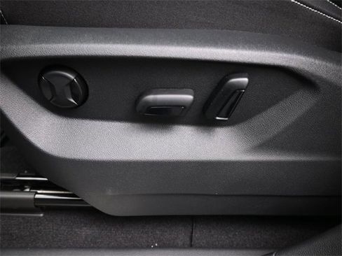 New 2026 Volkswagen Atlas SE image 33