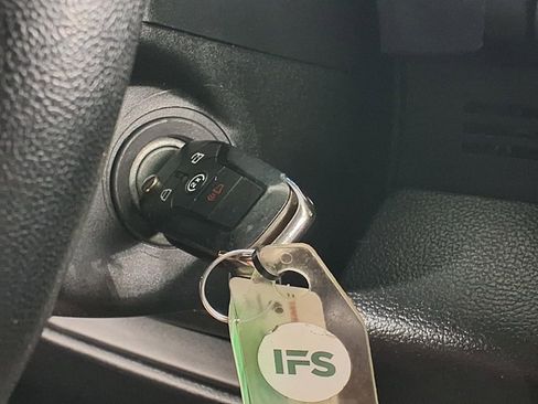 Used 2019 Ford F150 XLT w/ Equipment Group 302A Luxury AWD/4WD image 19