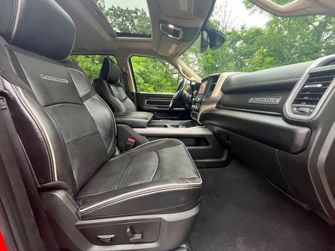 Used 2022 RAM 3500 Laramie image 8