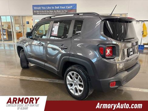 Used 2016 Jeep Renegade Latitude image 6