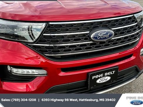 Used 2022 Ford Explorer XLT w/ Equipment Group 202A image 22