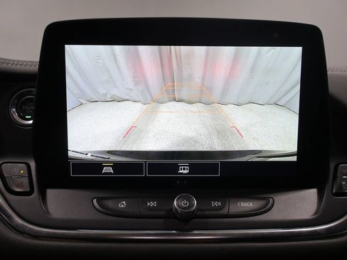 Used 2025 Chevrolet Blazer LT AWD/4WD image 28