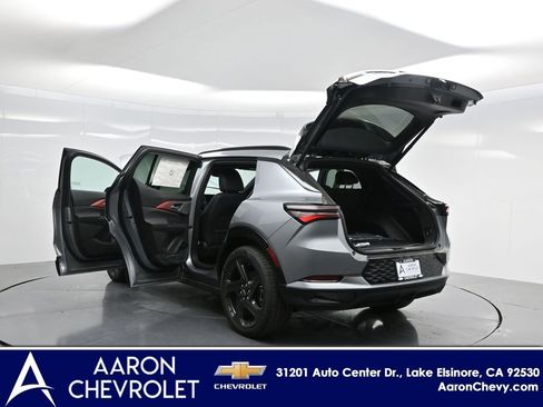 New 2025 Chevrolet Equinox EV RS image 32