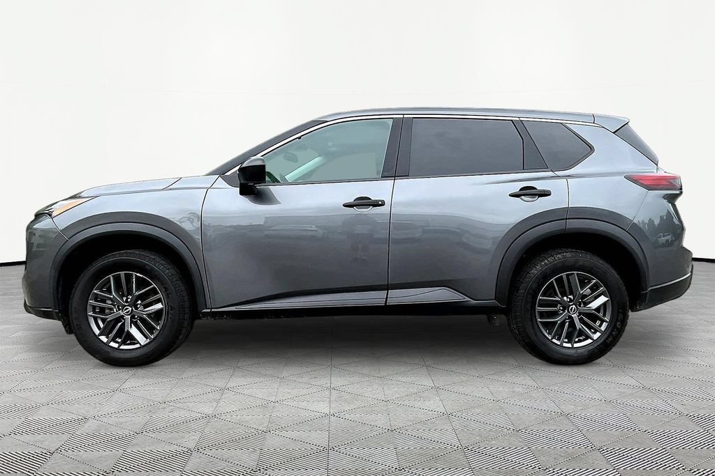 Used 2024 Nissan Rogue S FWD image 4