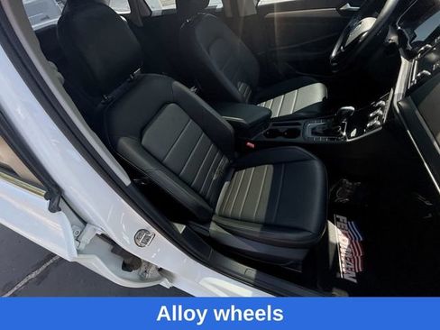Used 2021 Volkswagen Jetta SE FWD image 19