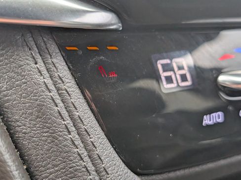 Used 2020 Cadillac XT6 Sport image 17