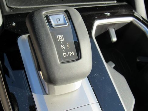 New 2025 Mitsubishi Outlander SE image 19