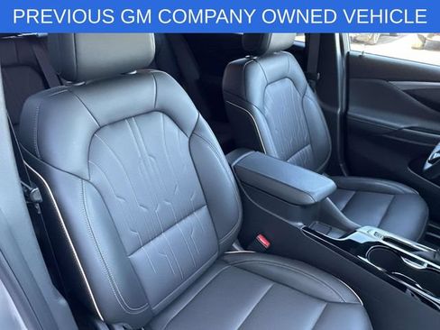 Used 2025 Buick Envista Avenir FWD image 23