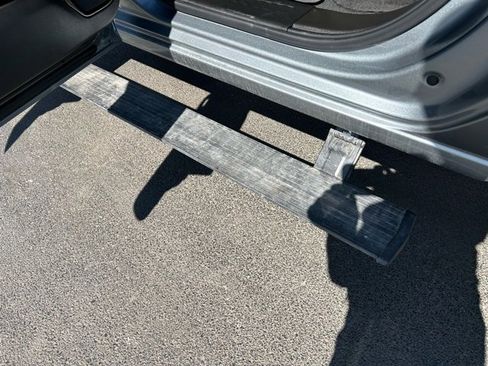 Used 2025 GMC Sierra 1500 AT4 w/ AT4 Premium Package image 24