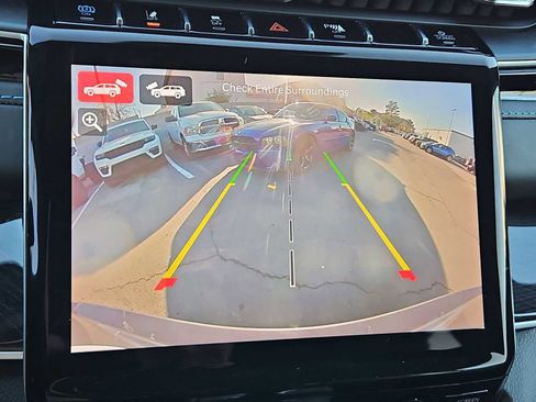 Used 2022 Jeep Grand Cherokee Trailhawk w/ Luxury Tech Group III image 30