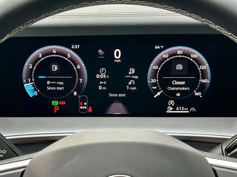 New 2026 Volkswagen Tiguan SE AWD/4WD image 32