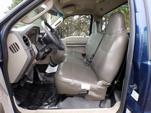 Used 2009 Ford F250 2WD Regular Cab Super Duty image 10